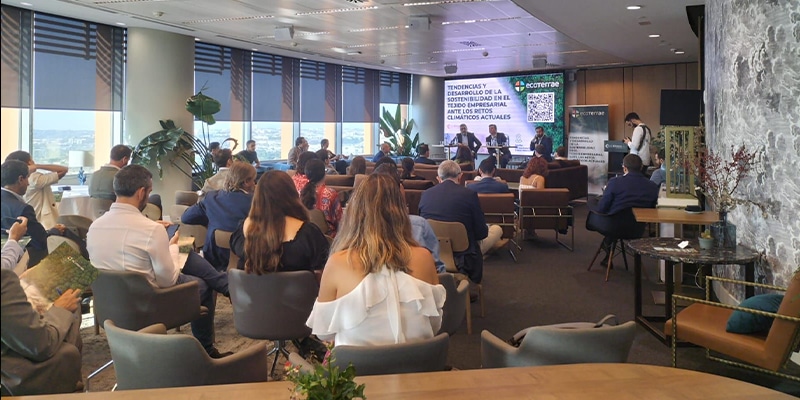 Asistencia de Fabrienvaf a la jornada retos climáticos actuales en la empresa